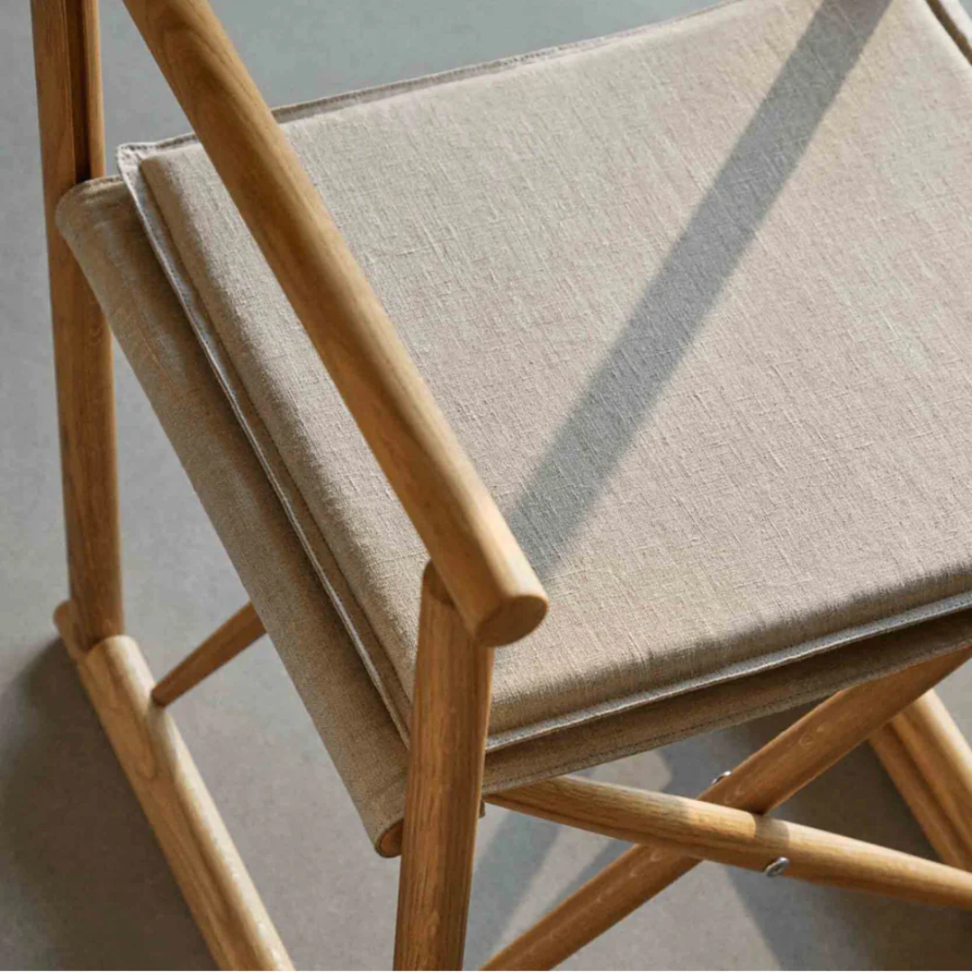 J138 Folding chair
